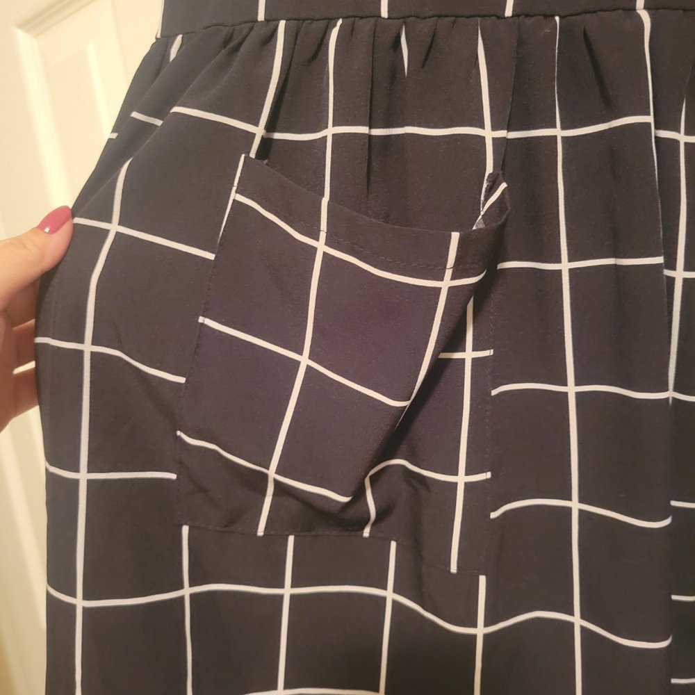 $10 Clean Out Sale - Picture 2 of 3